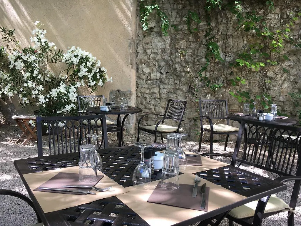 La Margelle Hotel Pernes-les-Fontaines 3*,  France